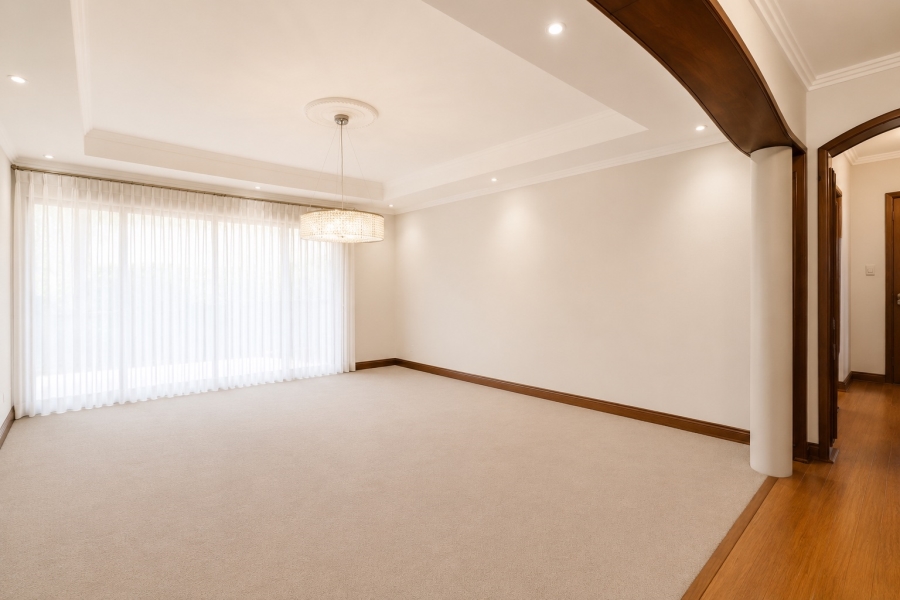 4 Bedroom Property for Sale in Heuwelsig Free State